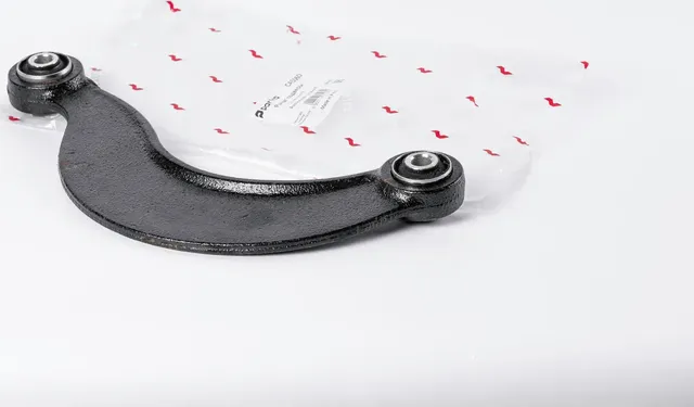 Рычаг подвески | зад прав/лев | (Partra). Артикул CA5060