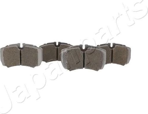 Тормозные колодки Japanparts передние для IVECO Daily III 1999-2007. Артикул PA-0013AF
