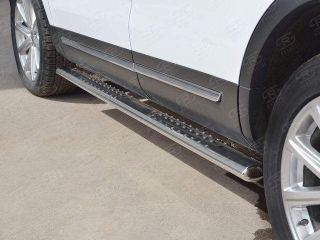 Защита порогов RusStal труба 120х60 овал с проступью для Ford Explorer V 2015-2017. Артикул FEO-002662