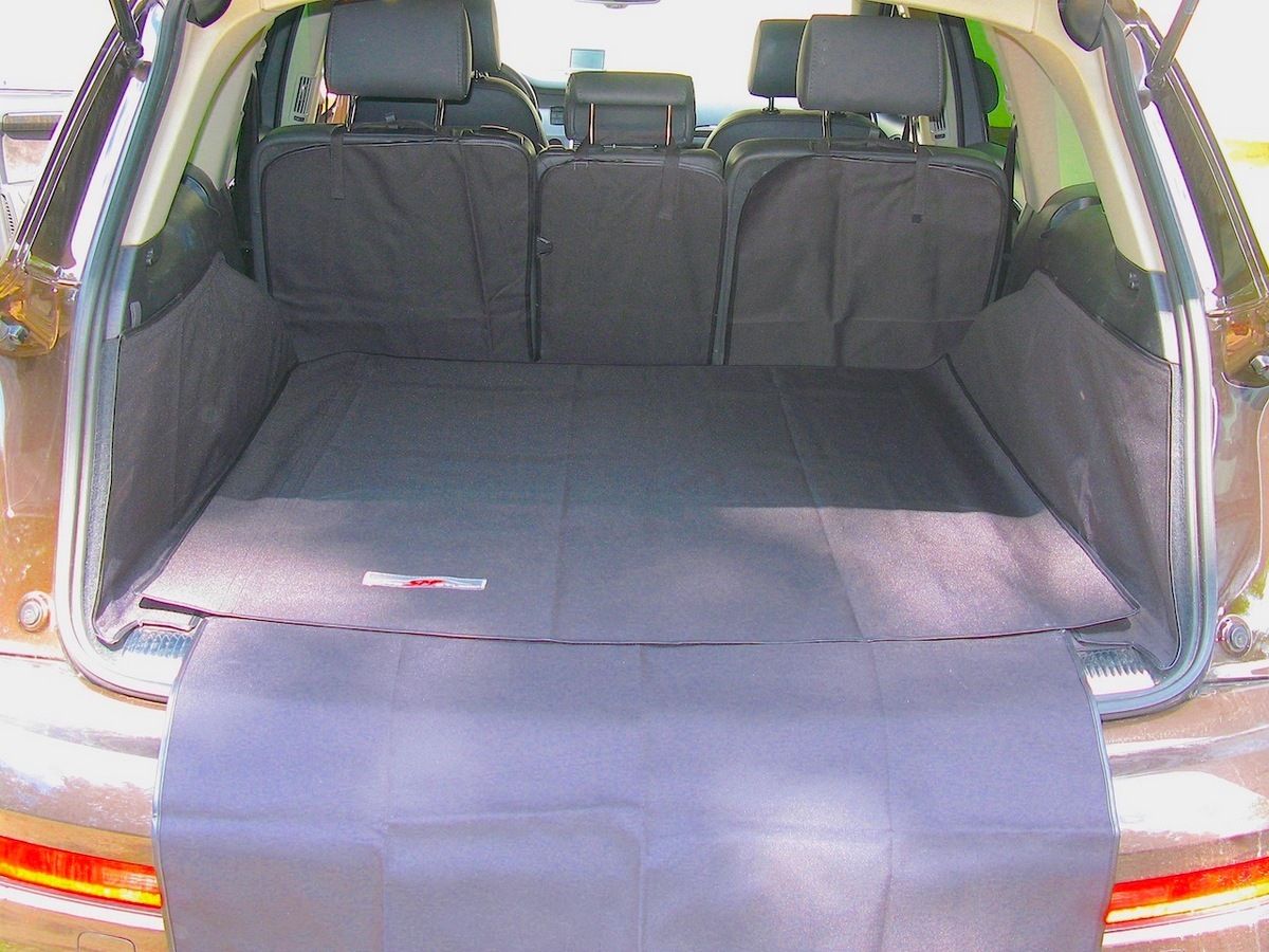 Защитный чехол AUTOSMSTUDIO "Maxi" в багажник автомобиля для Audi Q7 I 2005-2015, черный. Артикул TP-Q7-MAXI-BL