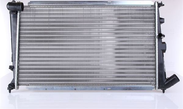 Радиатор охлаждения двигателя Nissens. Артикул 61233