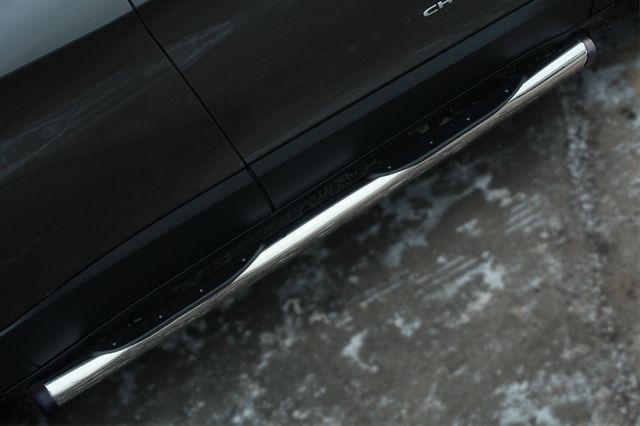 Защита порогов RusStal труба d76 с накладкой (вариант 2) для Jeep Cherokee KL 2014-2026. Артикул JCT-0019872