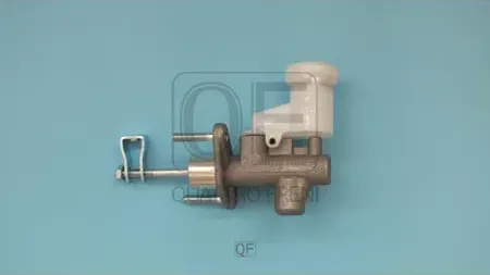 ЦИЛИНДР СЦЕПЛЕНИЯ ГЛАВНЫЙ (Quattro Freni). Артикул QF00B00008