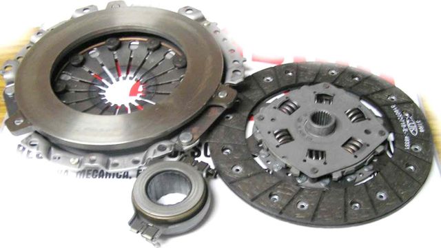 Сцепление (комплект) LuK RepSet для Volkswagen Transporter T3 1981-1992. Артикул 622 0200 06