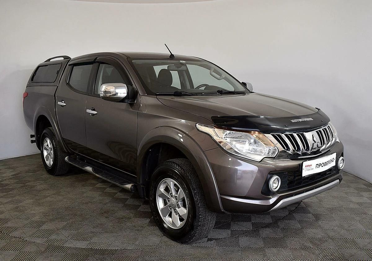 Дефлекторы Cobra Tuning для окон Mitsubishi L200 V 2015-2026. Артикул M44515