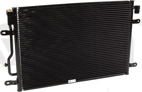 Радиатор кондиционера (конденсатор) Vika для Audi A4 II (B6) 2000-2004. Артикул 22600746801