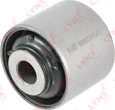 Сайлентблок переднего рычага подвески LYNXauto. Артикул C9956