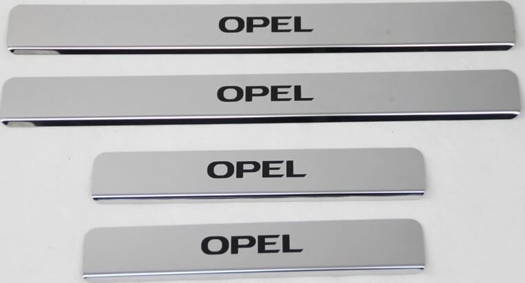 Накладки Ладья на внутренние пороги (штамп) для Opel Zafira C 2012-2026. Артикул 014.13.93