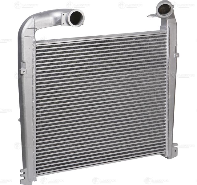 Интеркулер Luzar для Scania R 2004-2015. Артикул LRIC 2804