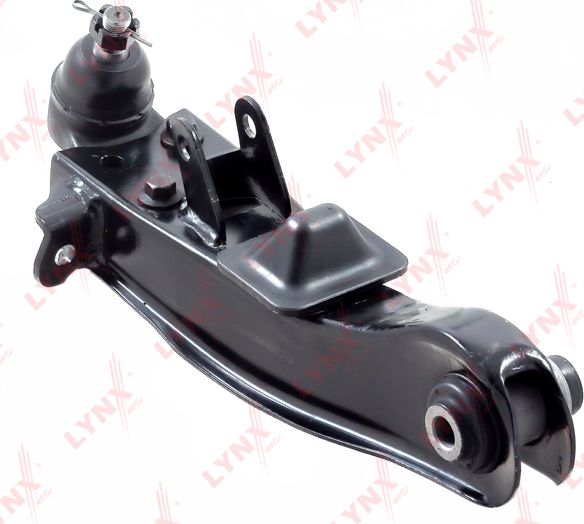 Поперечный рычаг передней подвески LYNXauto. Артикул B5161R