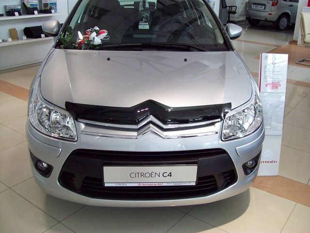 Дефлектор SIM для капота Citroen C4 I хэтчбек 2004-2008. Артикул SCIC4H30812