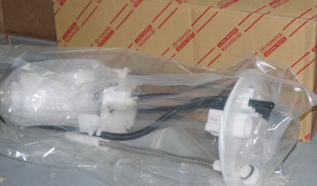 Топливный фильтр Toyota. Артикул 7702460220