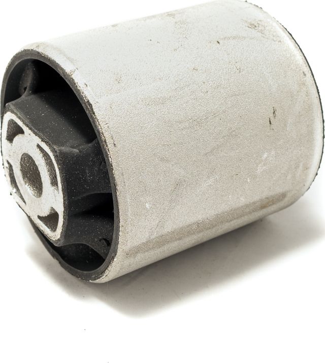 Сайлентблок переднего рычага подвески Cworks. Артикул F280R0050