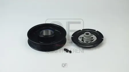 ШКИВ КОМПРЕССОРА КОНДИЦИОНЕРА (Quattro Freni). Артикул QF80Q00053
