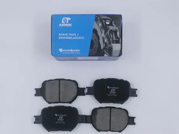 КОЛОДКИ ТОРМОЗНЫЕ ДИСКОВЫЕ ПЕРЕДНИЕ AKNUK TOYOTA COROLLA (E11), 04/97/ Aknuk. Артикул BP1040