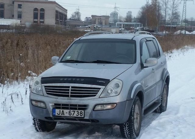 Дефлектор Vip-Tuning для капота SsangYong Rexton I 2001-2006. Артикул SSY02