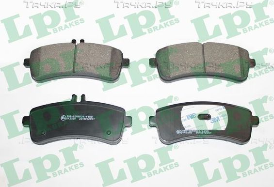 Тормозные колодки LPR. Артикул 05P2087
