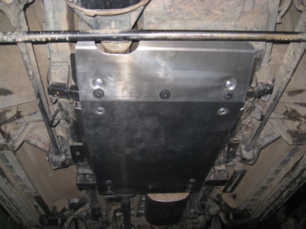 Защита алюминиевая Alfeco для КПП и раздатки Land Rover Discovery II 2002-2004. Артикул ALF.38.03 AL4