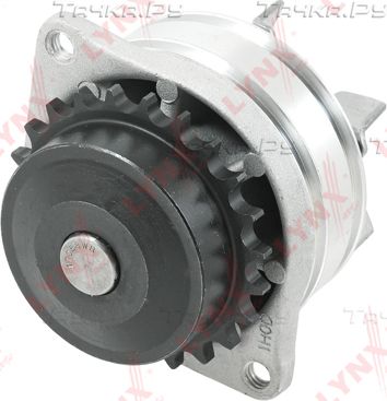 Помпа (водяной насос) LYNXauto для Nissan Cefiro A33 2000-2003. Артикул CW-0104