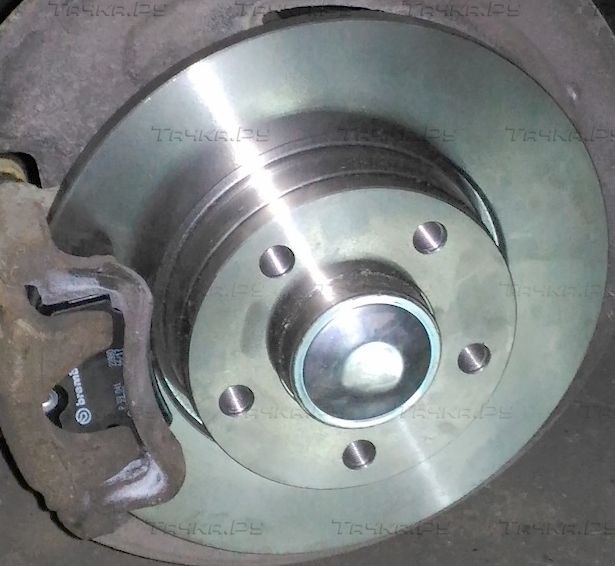 Тормозной диск Bosch задний для Opel Vivaro A 2001-2014. Артикул 0 986 479 271