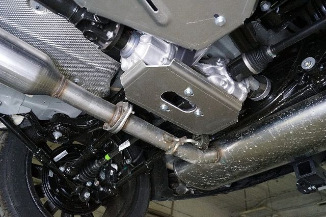 Защита алюминиевая ТСС (4 мм) для заднего редуктора Changan UNI-K 2023-2026. Артикул ZKTCC00654