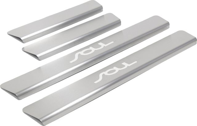 Накладки Rival на пороги (с надписью) для Kia Soul II рестайлинг 2017-2019. Артикул NP.2812.3