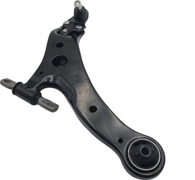 Рычаг передней подвески CTR. Артикул CQ0300Y