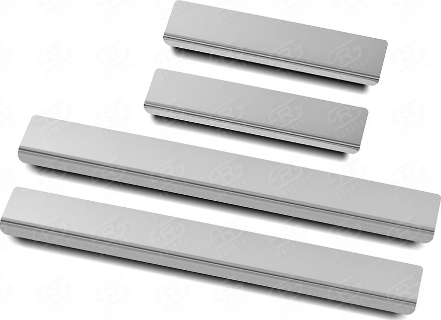 Накладки RusStal на пороги (лист нерж. шлифованный) для Skoda Octavia IV 2020-2026. Артикул SKOCT20-02