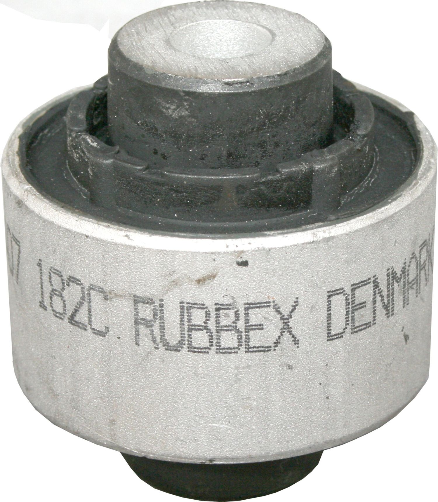 Сайлентблок переднего рычага подвески JP Group. Артикул 1140202100