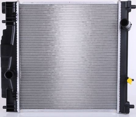 Радиатор охлаждения двигателя Nissens. Артикул 646816