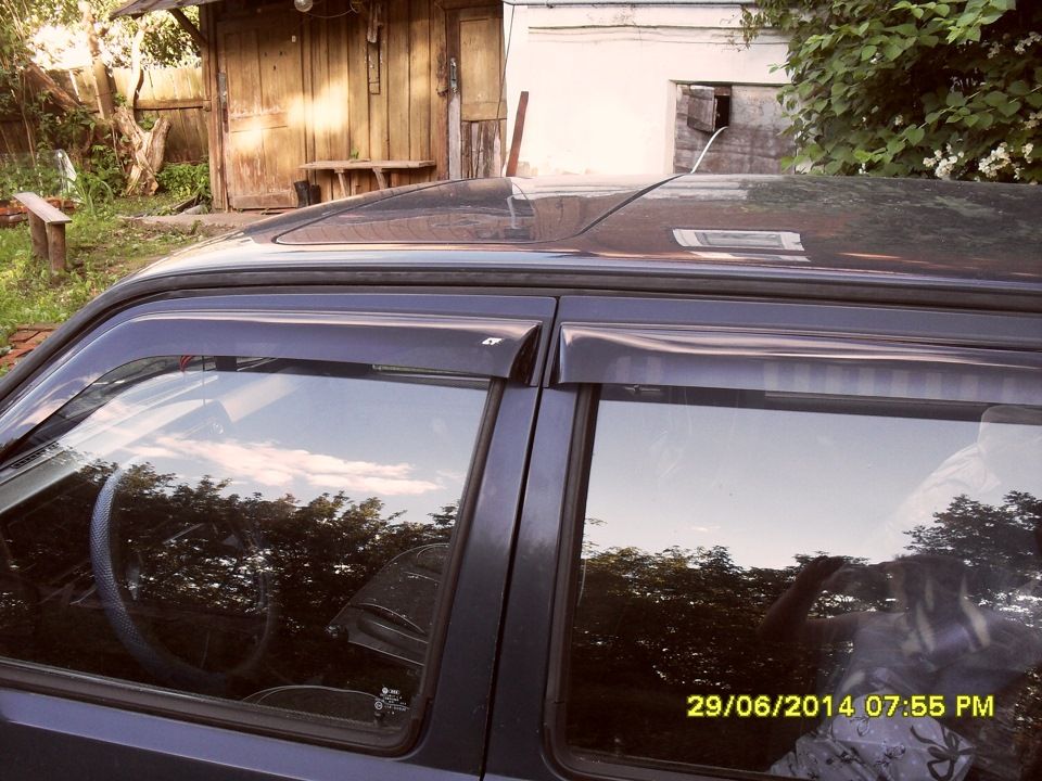 Дефлекторы Cobra Tuning для окон Volkswagen Jetta II 5-дв. 1983-1991. Артикул V22783