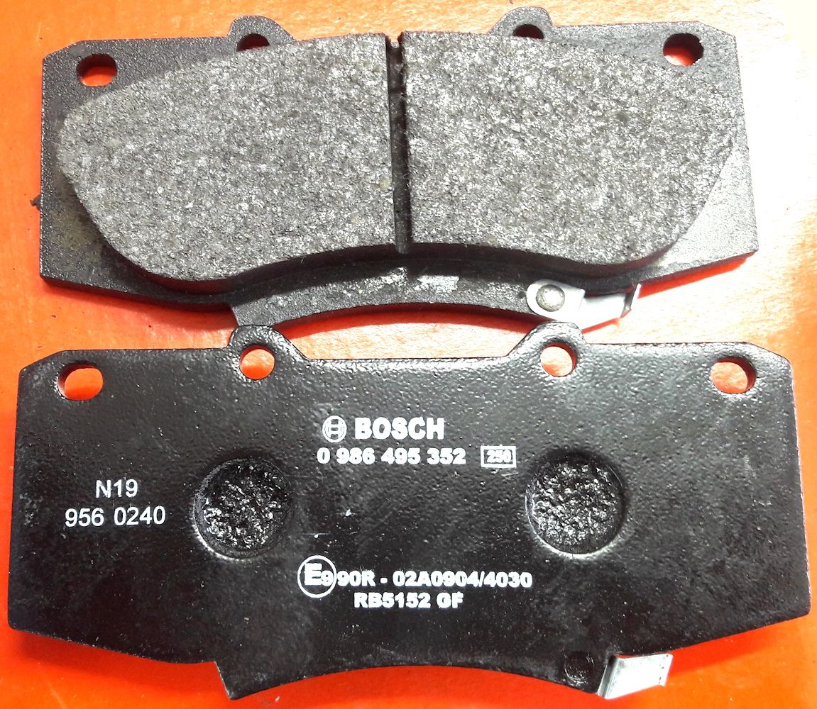 Тормозные колодки Bosch. Артикул 0 986 495 352