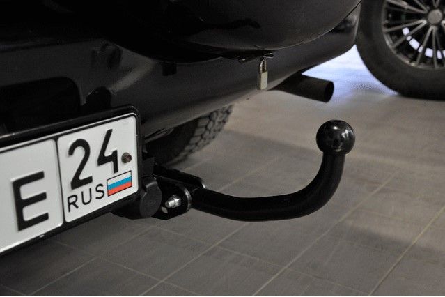 Фаркоп Трейлер для Suzuki Grand Vitara III 5-дв. с запасным колесом на двери 2005-2015. Артикул 7900