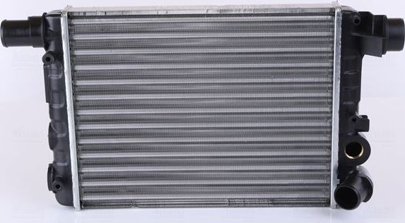 Радиатор охлаждения двигателя Nissens. Артикул 61805