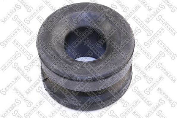 Сайлентблок переднего рычага подвески Stellox. Артикул 87-74024-SX