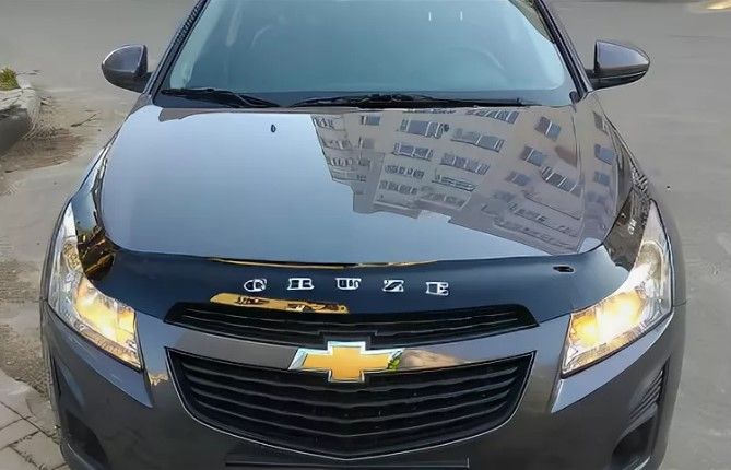 Дефлектор VT52 для капота Chevrolet Cruze универсал 2012-2015. Артикул CH04VT