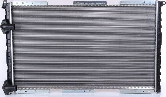 Радиатор охлаждения двигателя Nissens. Артикул 63922