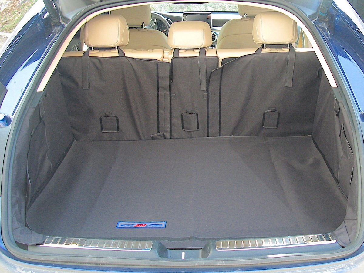 Защитный чехол AUTOSMSTUDIO "Maxi" в багажник автомобиля для Mercedes-Benz GLC C253 Coupe 2016-2026, черный. Артикул TP-GLC-C-MAXI-BL