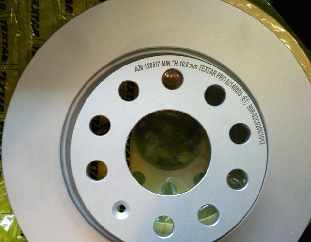 Тормозной диск Textar Pro задний для Volkswagen Passat B7 2010-2015. Артикул 92140803