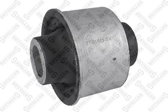 Сайлентблок переднего рычага подвески Stellox передний правый/левый нижний для Mercedes-Benz S-Класс IV (W220) 1998-2006. Артикул 77-01613-SX