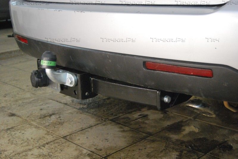 Фаркоп Лидер-Плюс для SsangYong Rexton I 2003-2007. Фланцевое крепление. Артикул S205-F