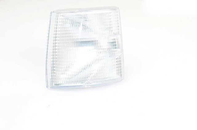 Поворотник (фонарь указателя поворота) BSG левый для Volkswagen Transporter T4 1990-2003. Артикул BSG 90-810-016