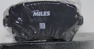 Тормозные колодки Miles (Semi-Metallic). Артикул E110119