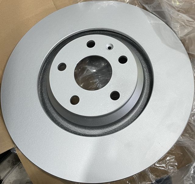 Тормозной диск Bosch передний для Audi TT II (8J) 2006-2014. Артикул 0 986 479 464