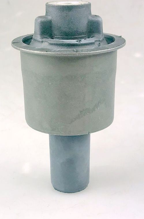 Сайлентблок переднего рычага подвески Hutchinson. Артикул 590595