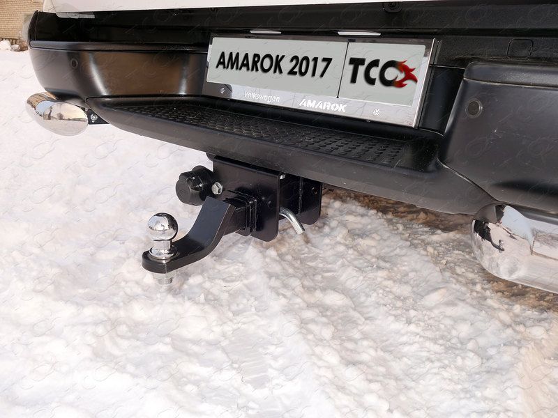 Фаркоп ТСС оцинкованный под американский квадрат для Volkswagen Amarok 2010-2022. Артикул TCU00022