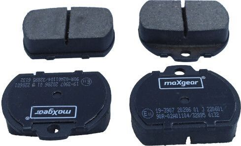 Тормозные колодки MaXgear. Артикул 19-3907
