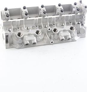 Головка блока цилиндров BSG. Артикул BSG 75-110-012