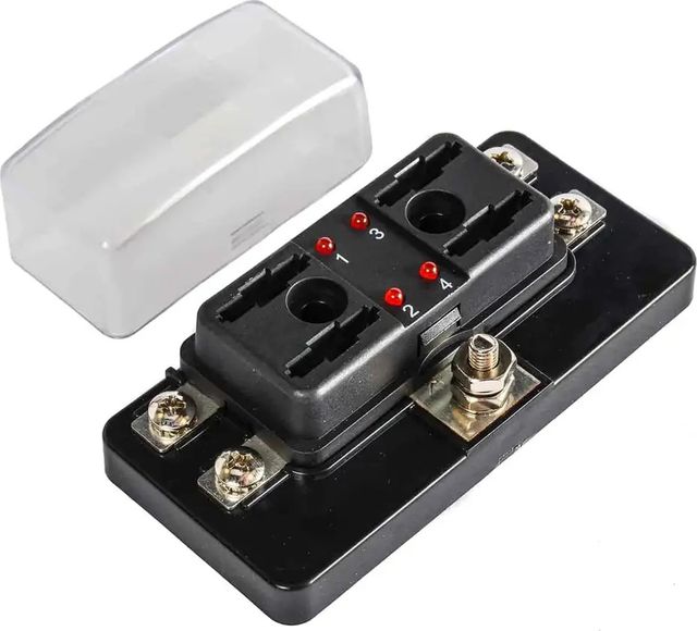 Держатель предохранителей РИФ 4 шт. с крышкой, индикатор неисправности. Артикул RIF22-9-0284004