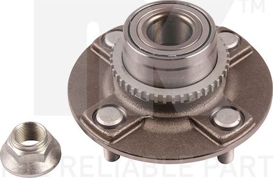 Ступица колеса с интегрированным подшипником NK задняя для Nissan Almera N16 2000-2006. Артикул 762247